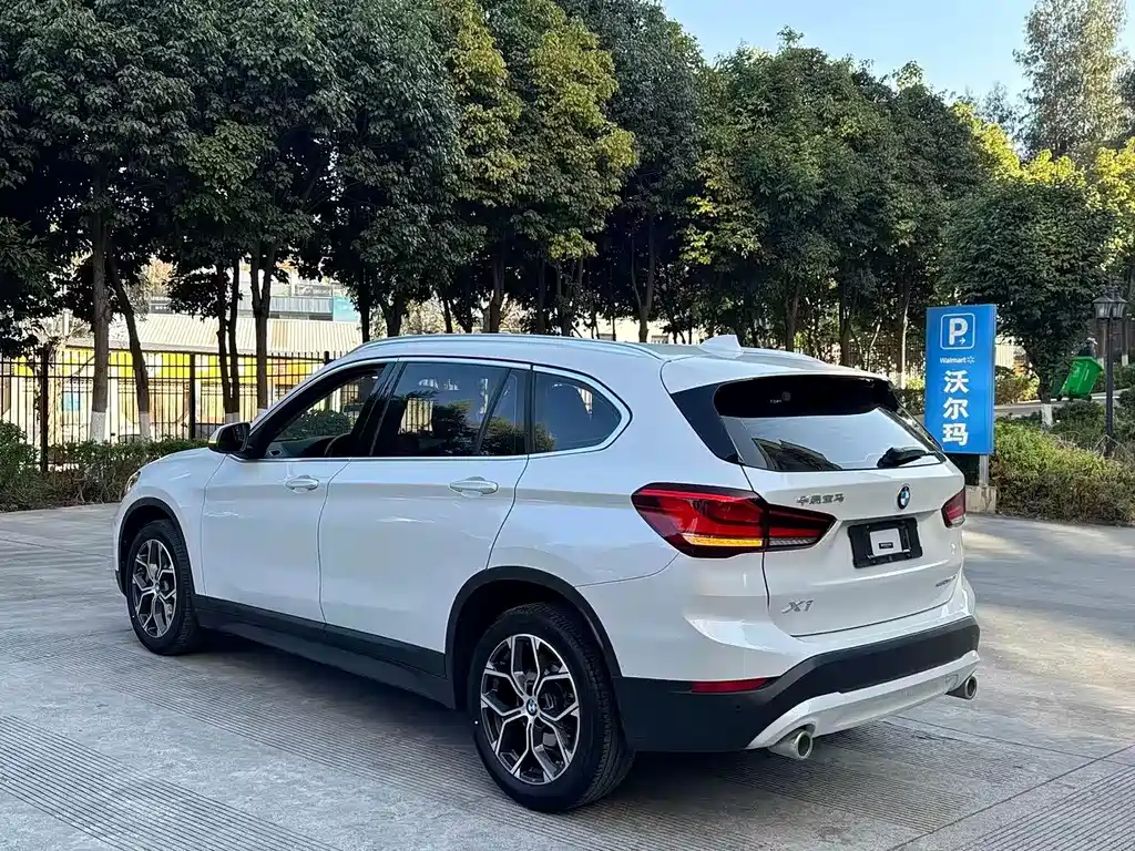 BMW X1 2021 — фото 11