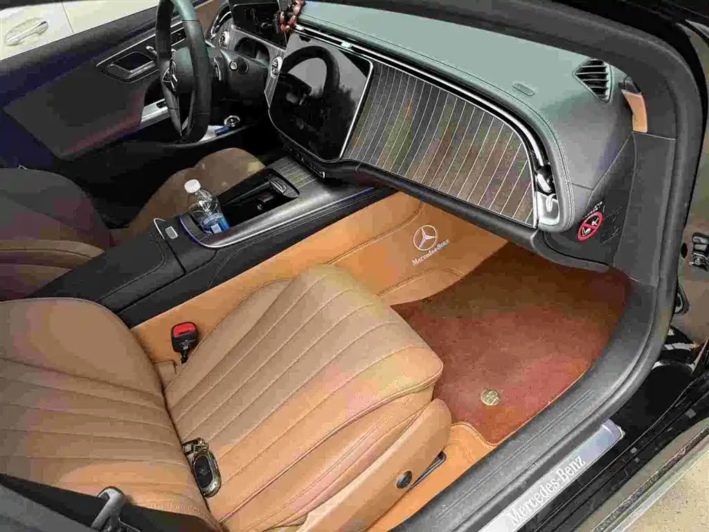 Mercedes-Benz E-Class 2025 — фото 8