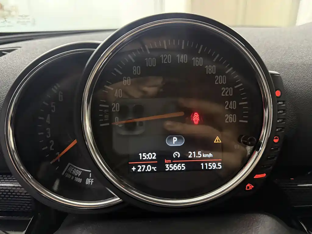 MINI Clubman 2017 — фото 19