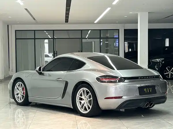 Porsche 718 2017