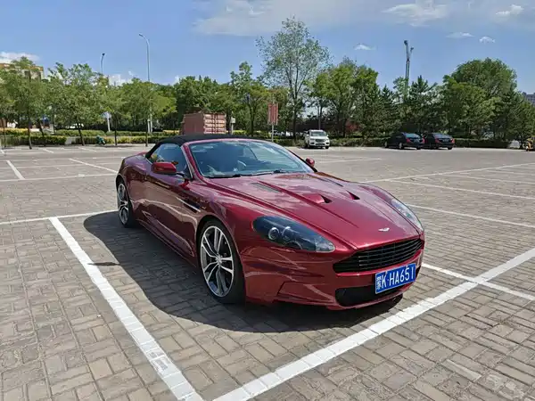 Aston Martin DBS 2009