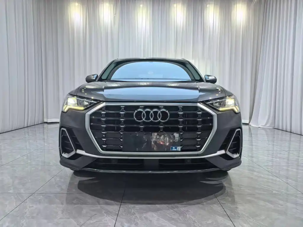 Audi Q3 2022