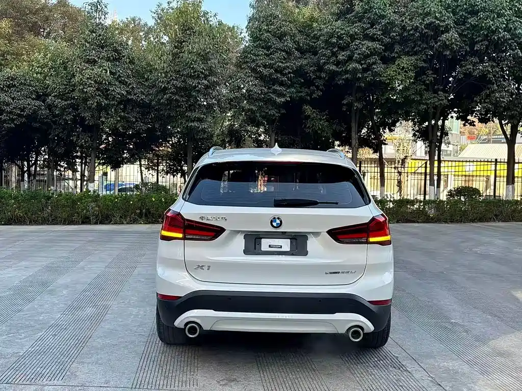 BMW X1 2021 — фото 12