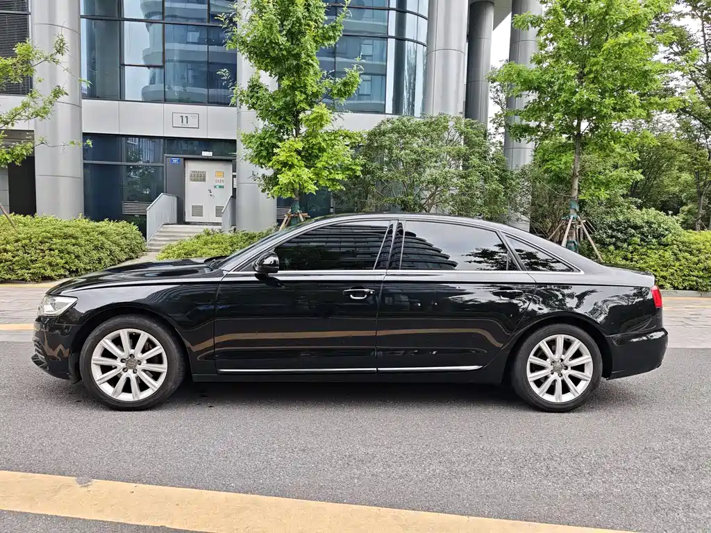 Audi A6L 2014 — фото 15