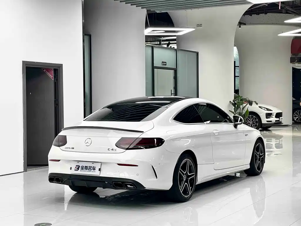 Mercedes-Benz C-Class 2021 — фото 13