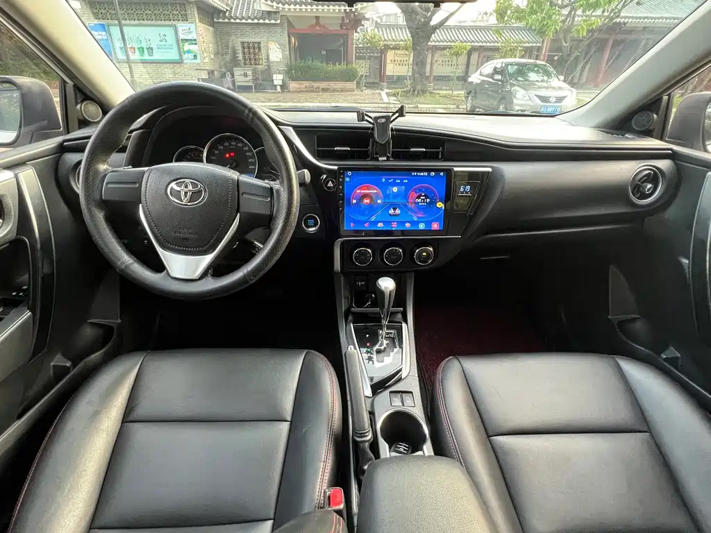 Toyota Corolla 2019 — фото 12