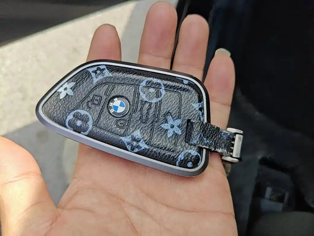 BMW iX3 2023 — фото 12