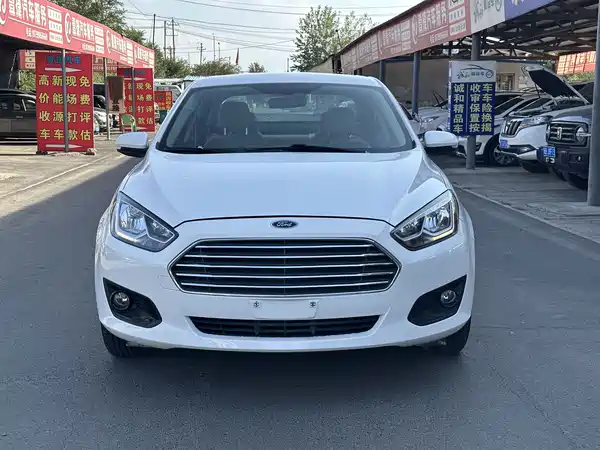 Ford Escort 2016