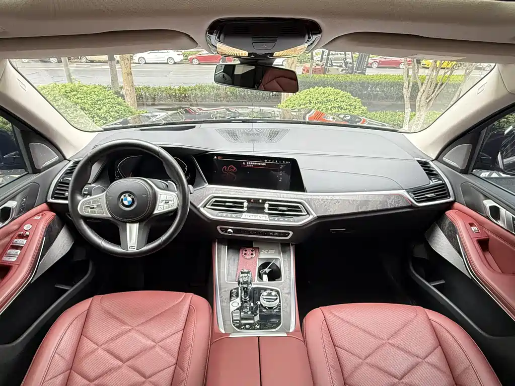 BMW X5 2023