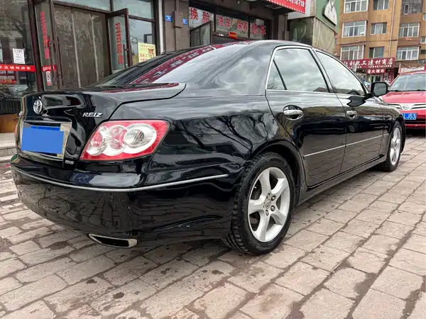 Toyota Reiz 2009