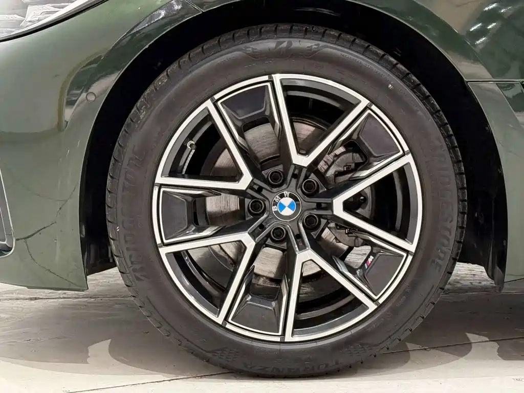 BMW 4 Series 2024 — фото 11