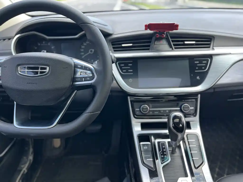 Geely Emgrand GS 2019 — фото 11