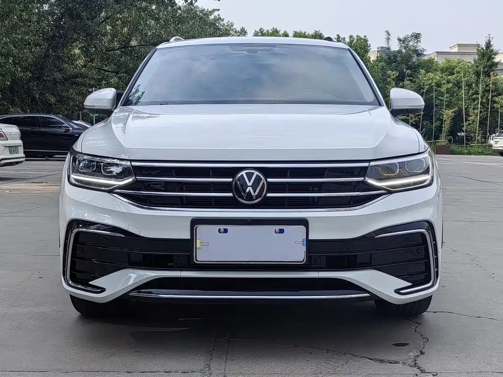 Volkswagen Tiguan L 2024