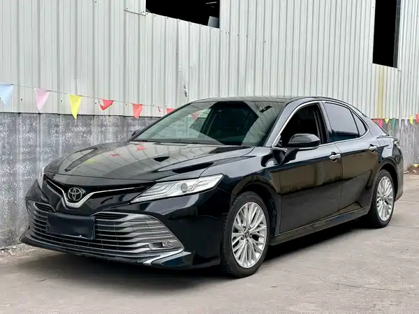 Toyota Camry 2019
