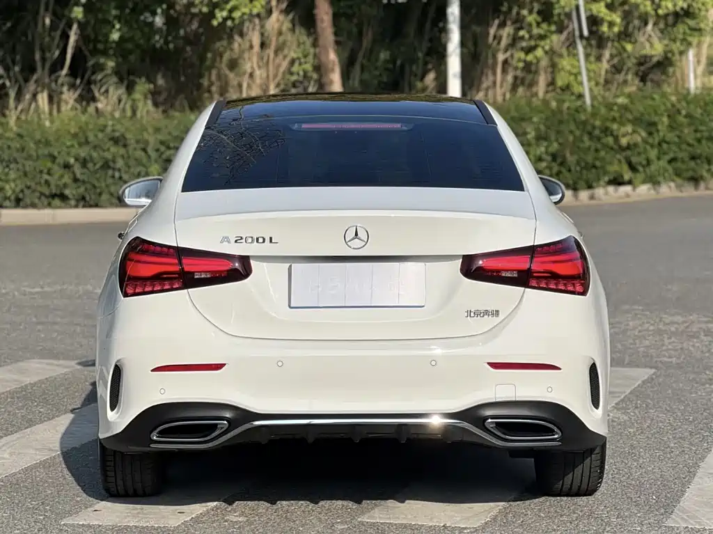 Mercedes-Benz A-Class 2024 — фото 13