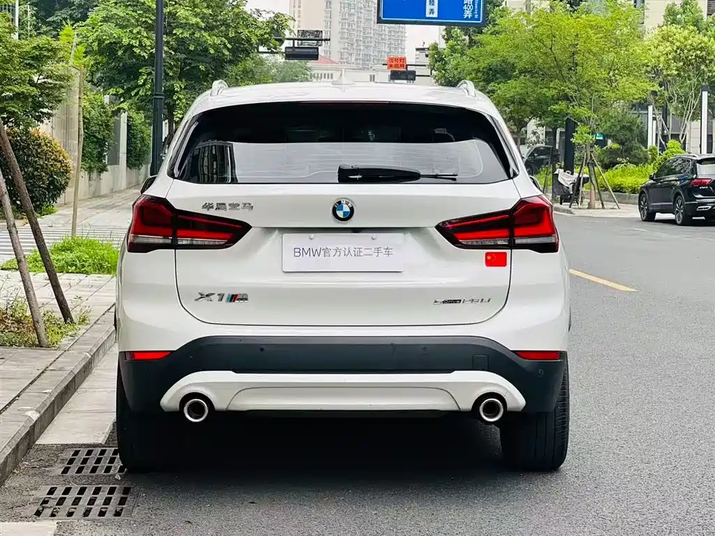 BMW X1 2021 — фото 5