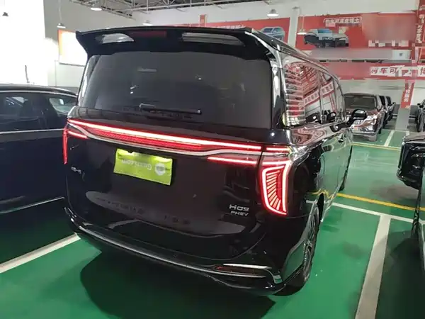 Hongqi HQ9 PHEV 2024