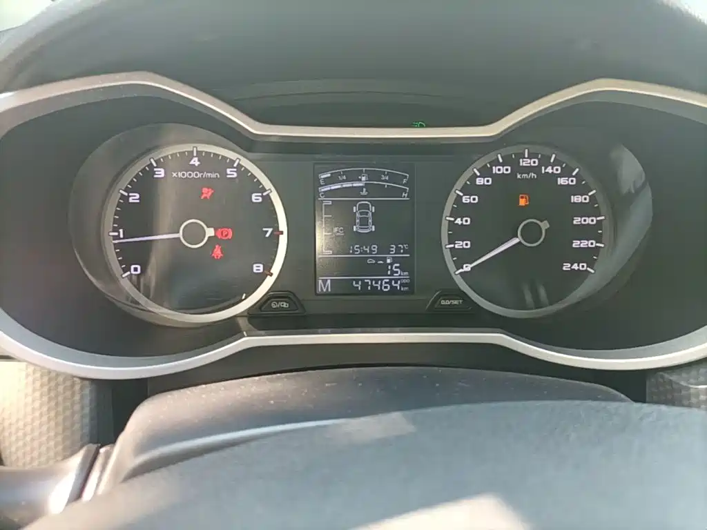 Geely Emgrand GS 2018 — фото 12