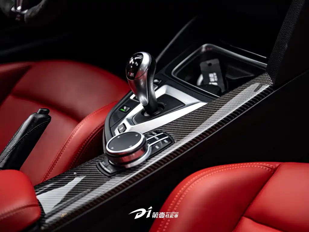 BMW M3 2018 — фото 9