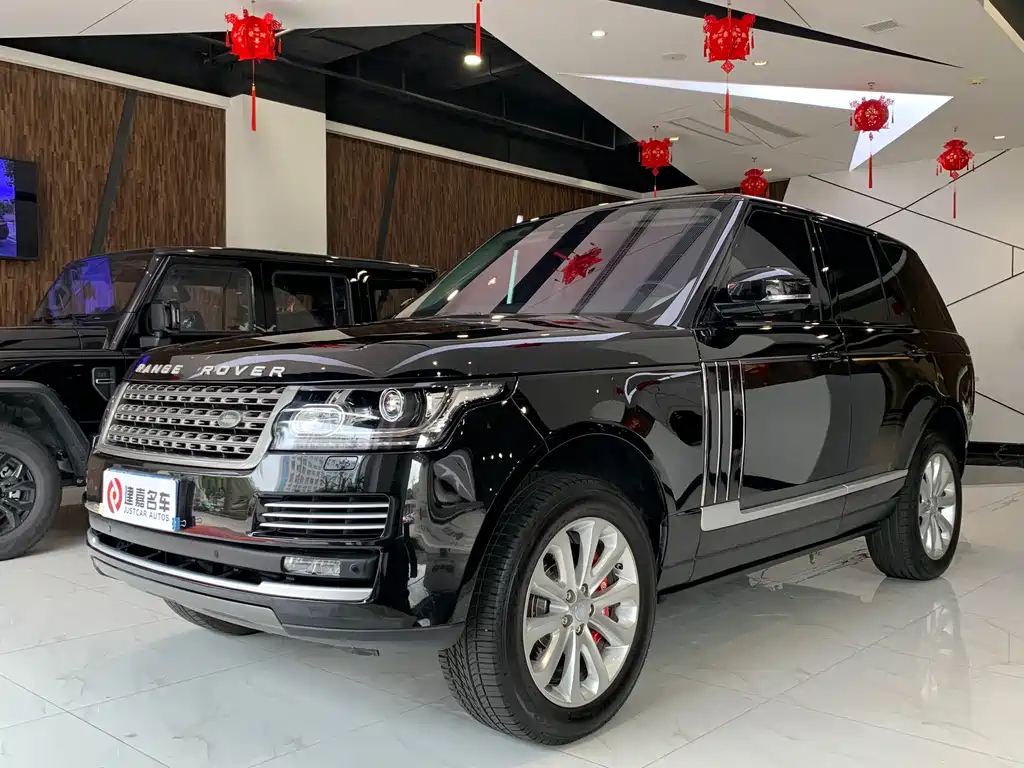 Land Rover Range Rover 2018 — фото 1