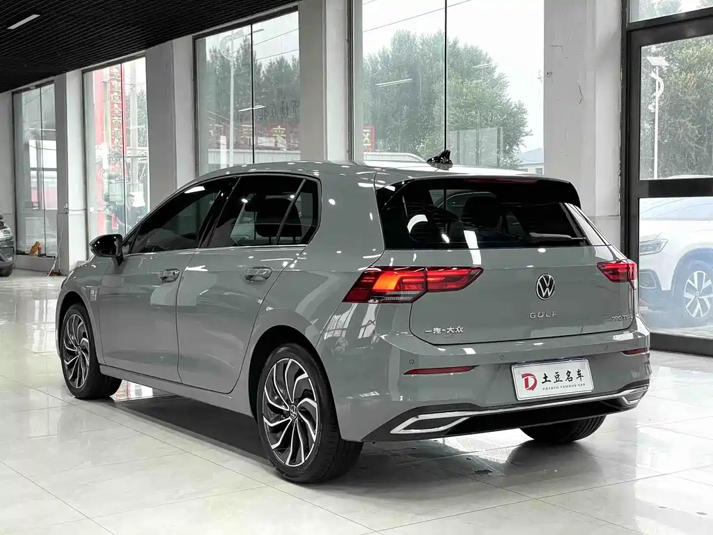 Volkswagen Golf 2022