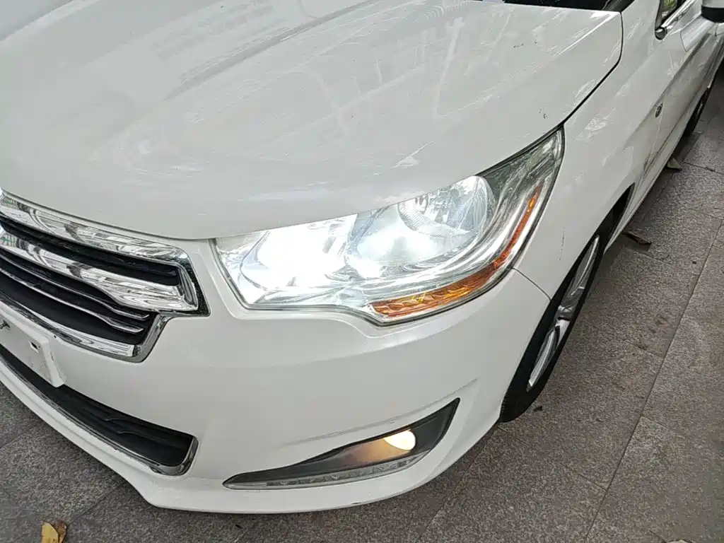 Citroen C4L 2015 — фото 24