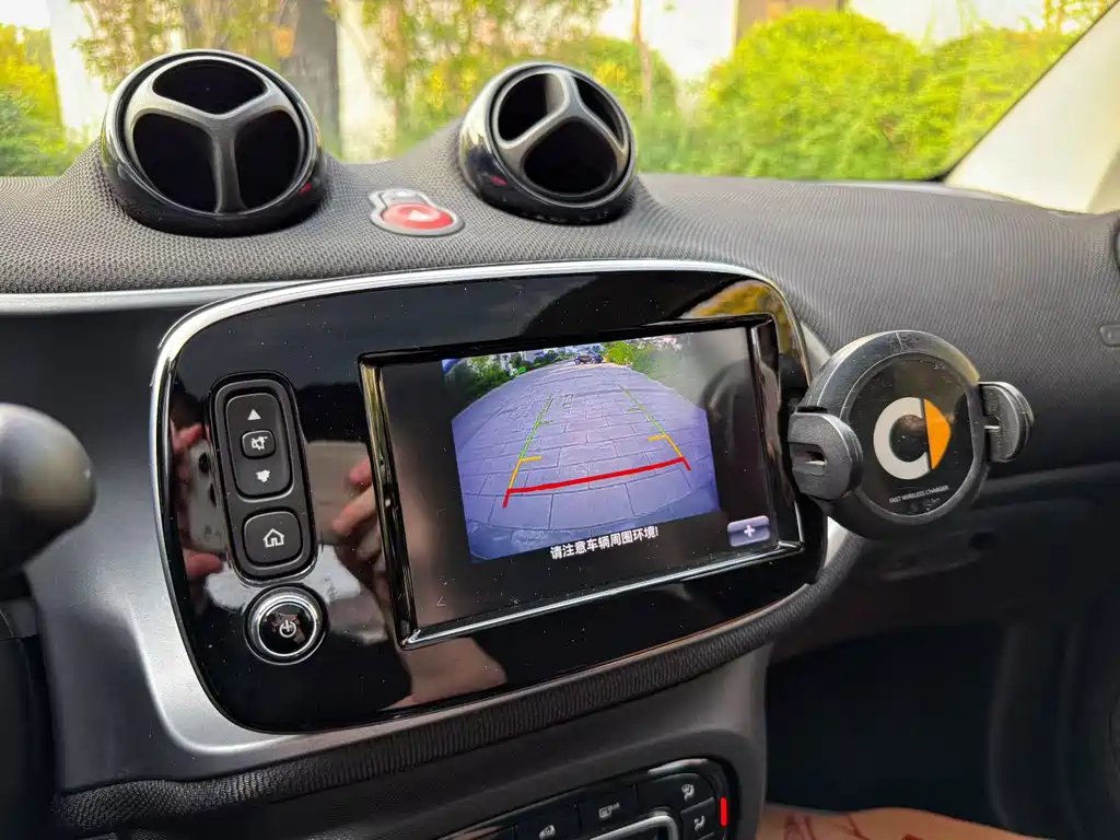 smart Fortwo 2018 — фото 4
