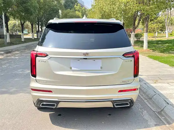 Cadillac XT6 2021