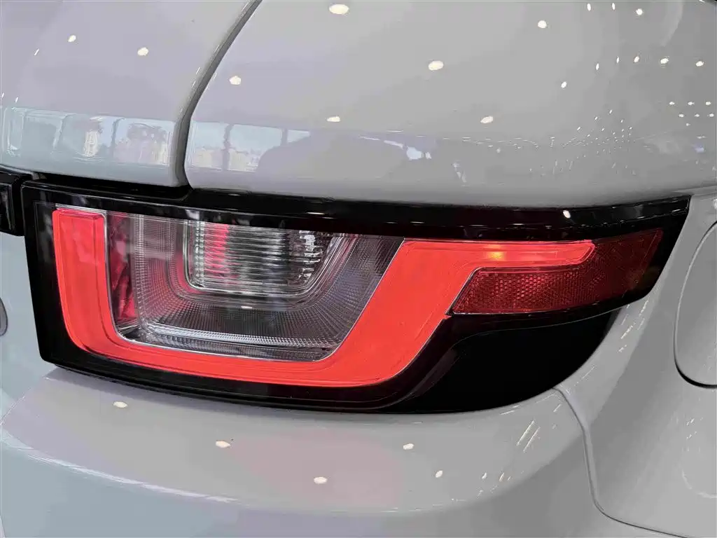 Land Rover Evoque 2018 — фото 13