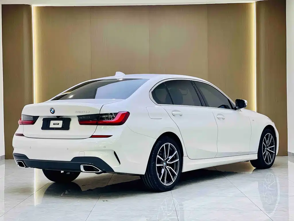 BMW 3 Series 2021