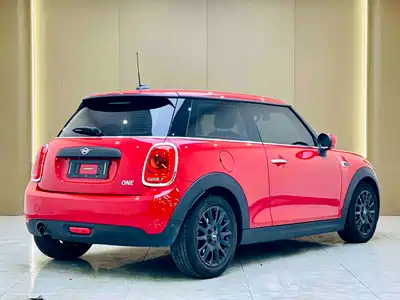MINI MINI 2020