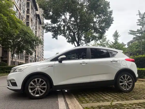 Geely Emgrand GS 2016