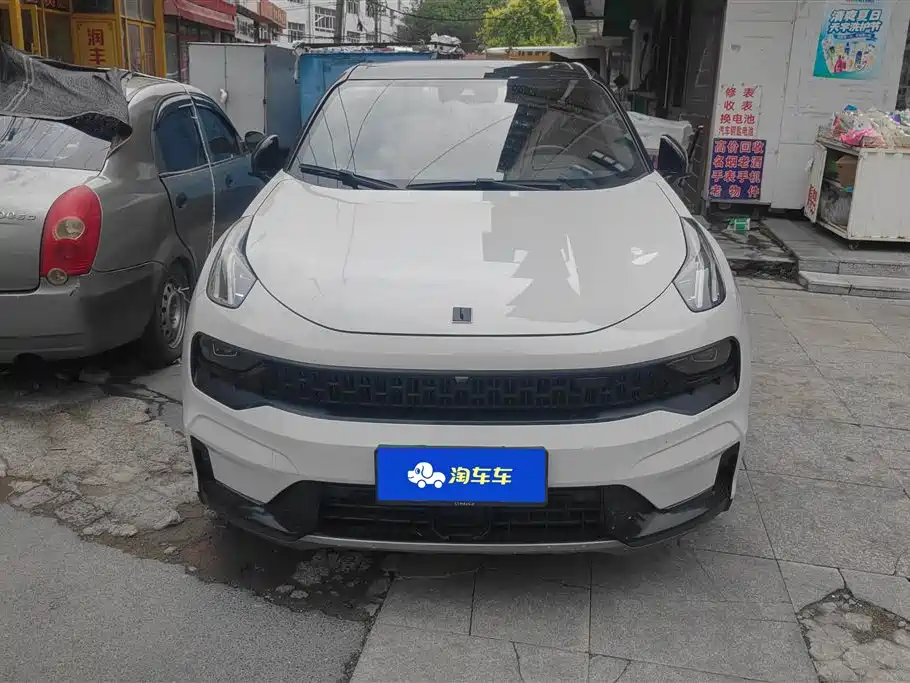 Lynk & Co 05 2022