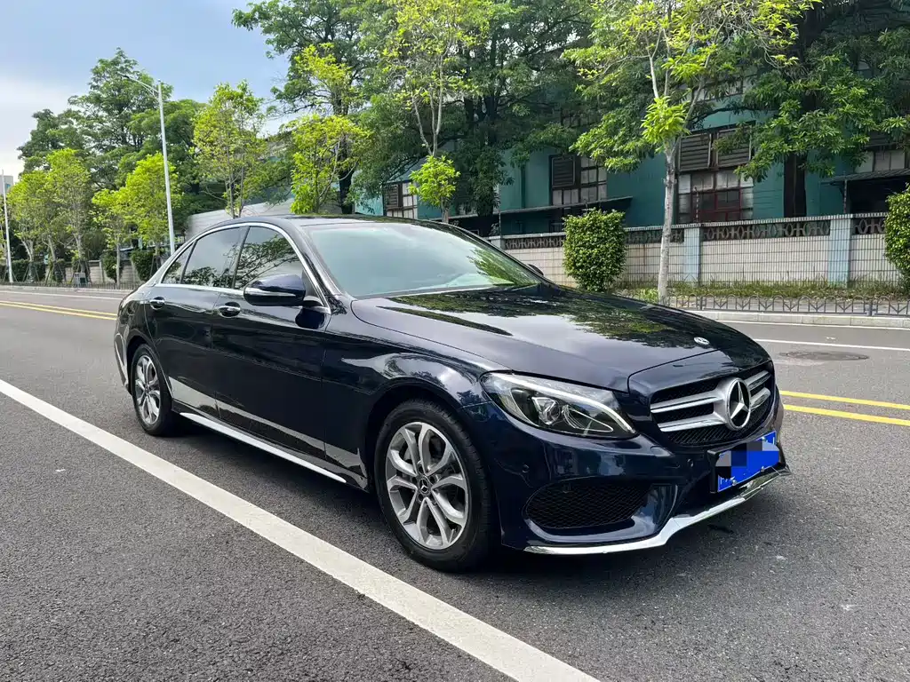 Mercedes-Benz C-Class 2018