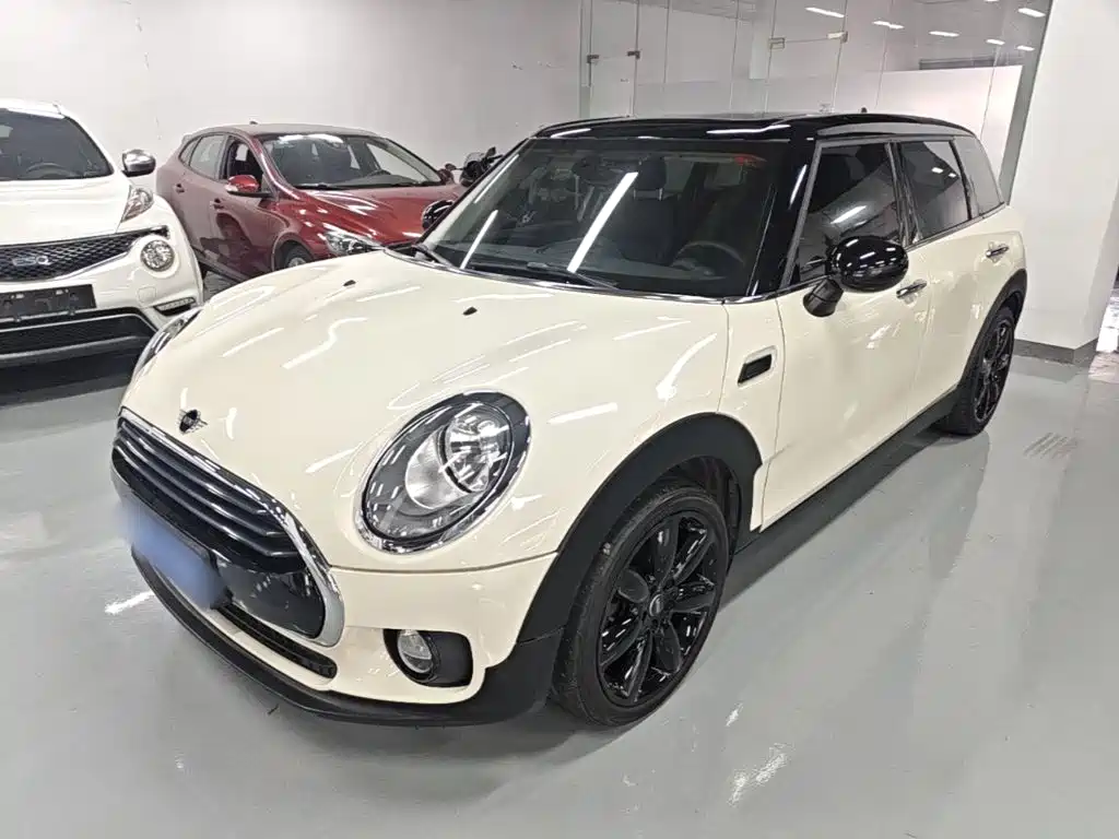 MINI Clubman 2019 — фото 2