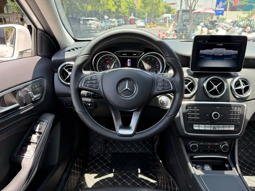 Mercedes-Benz GLA 2019 — фото 14