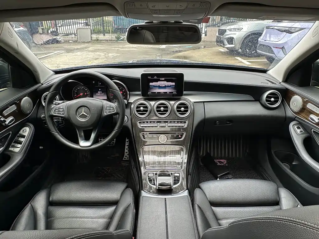 Mercedes-Benz C-Class 2018 — фото 5
