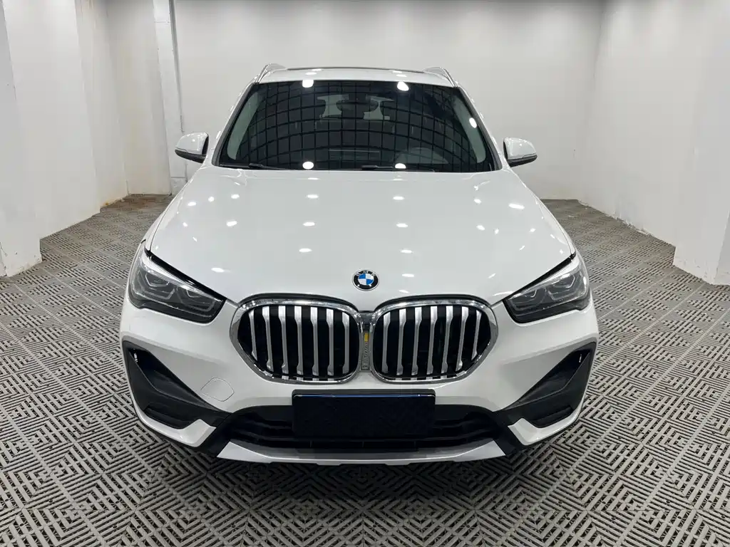 BMW X1 2022 — фото 2