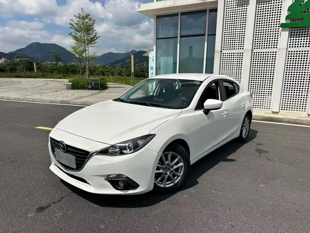 Mazda 3 Axela 2016 — фото 4