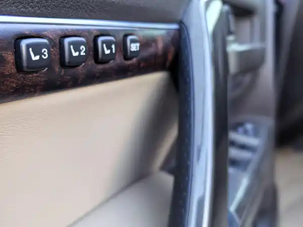 Toyota Land Cruiser 2010