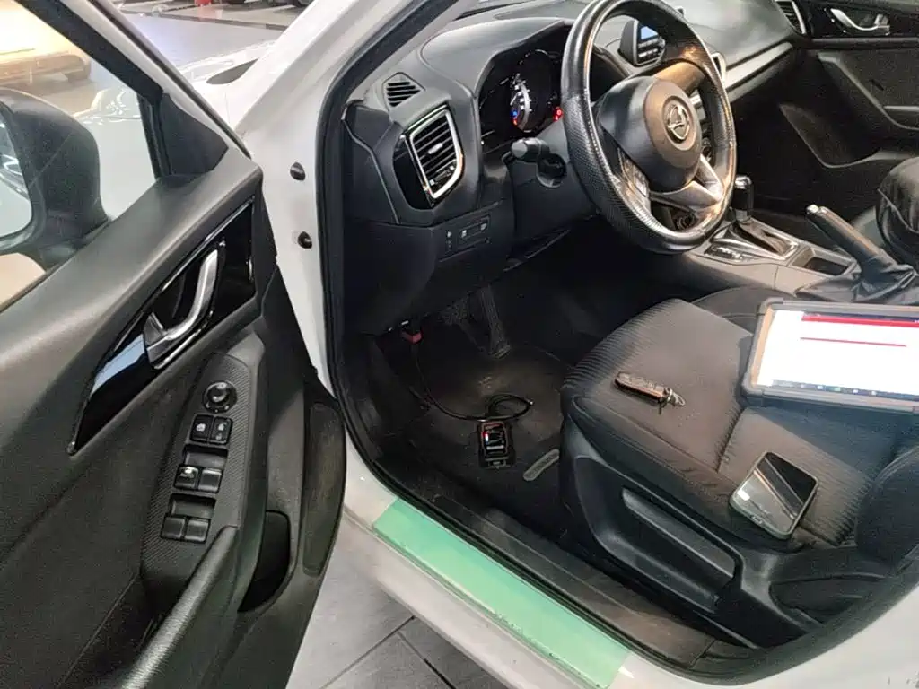 Mazda 3 Angkesela 2015 — фото 15