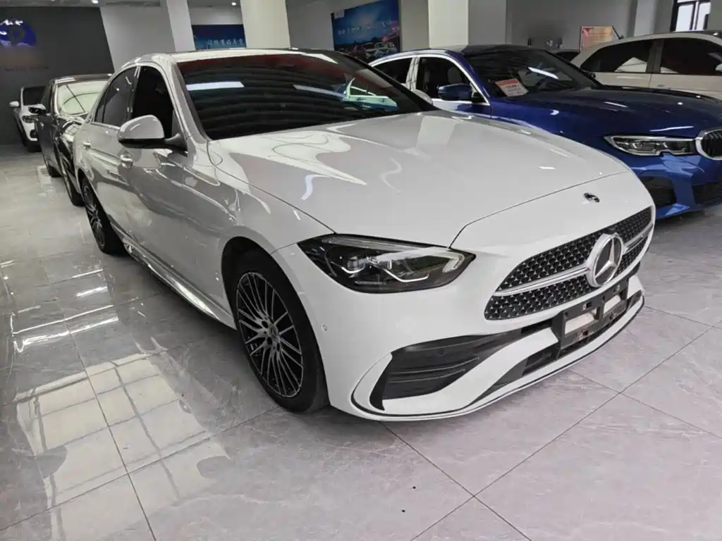 Mercedes-Benz C-Class 2024