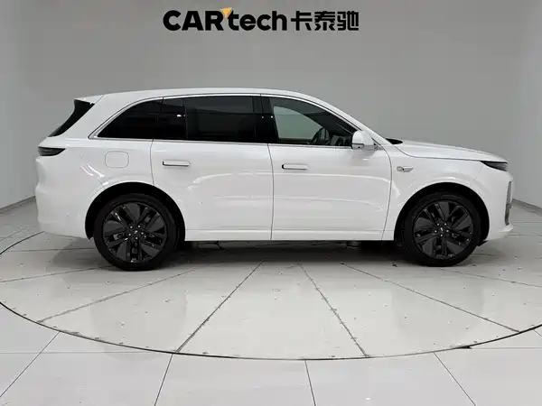 Li Auto L6 2024