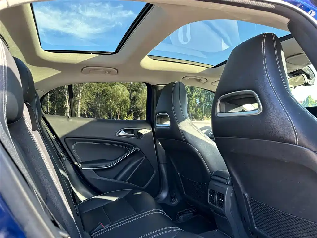 Mercedes-Benz GLA 2018 — фото 17
