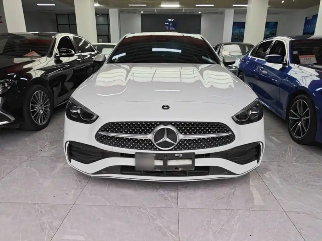 Mercedes-Benz C-Class 2024