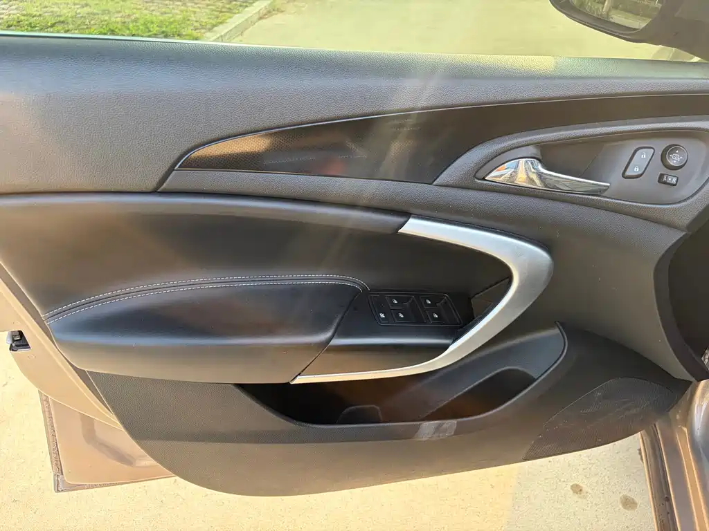 Buick Regal 2015 — фото 11