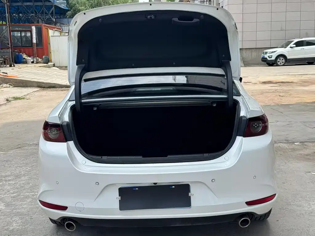 Mazda 3 Axela 2021