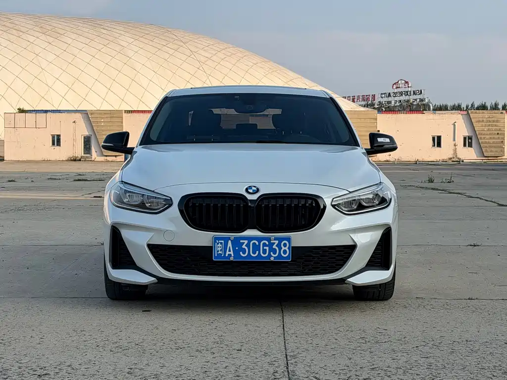 BMW 1 Series 2023