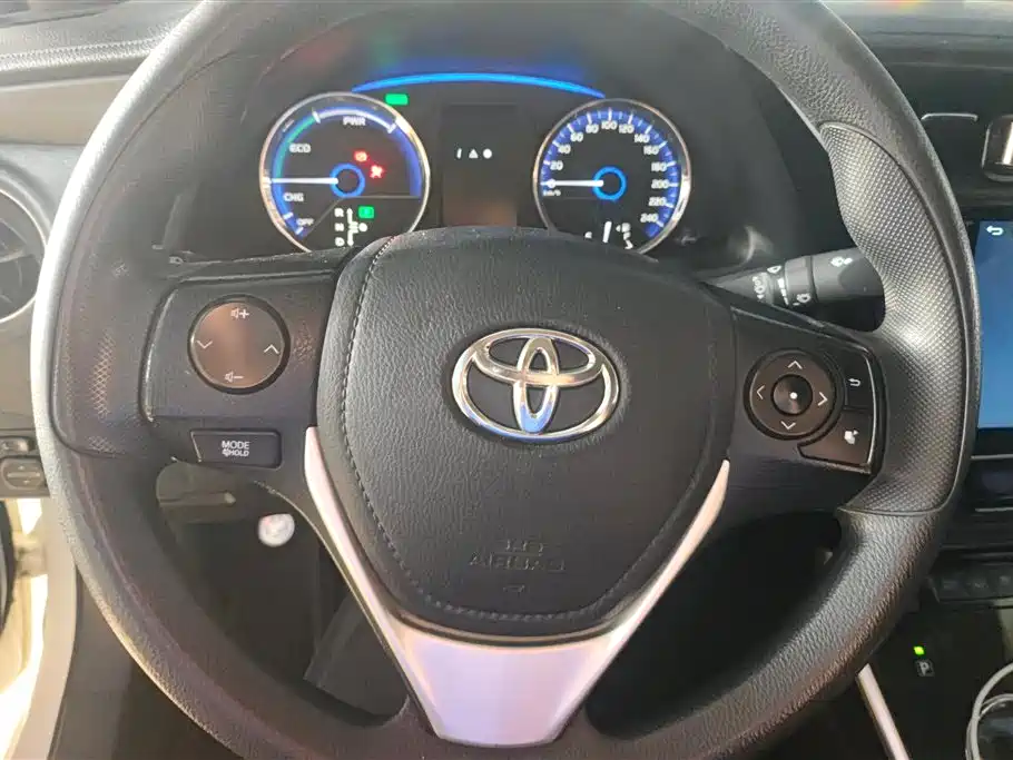 Toyota Corolla Hybrid 2019 — фото 15