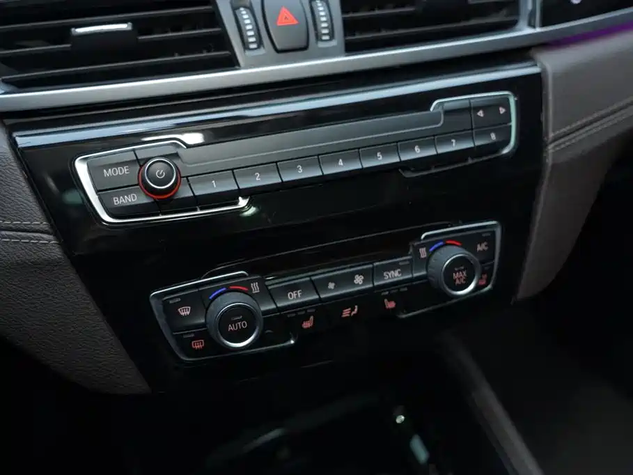 BMW X2 2022 — фото 15